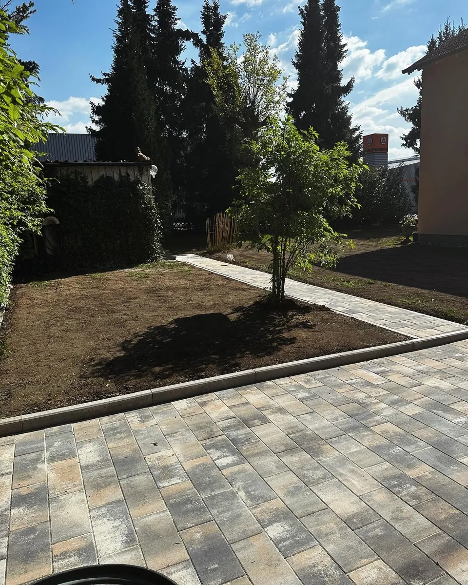 Flächengestaltung mit Prestige-Pflaster von RH-Steine – Projekt in Ransbach-Baumbach