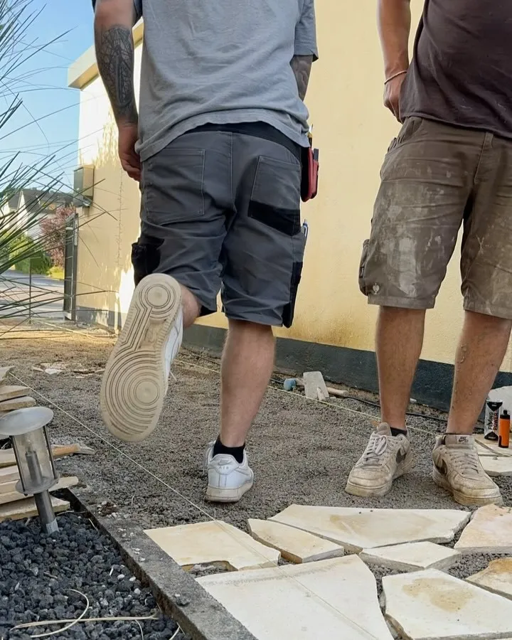 Terrasse aus Polygonalplatten aus Naturstein – Projekt in Neuwied