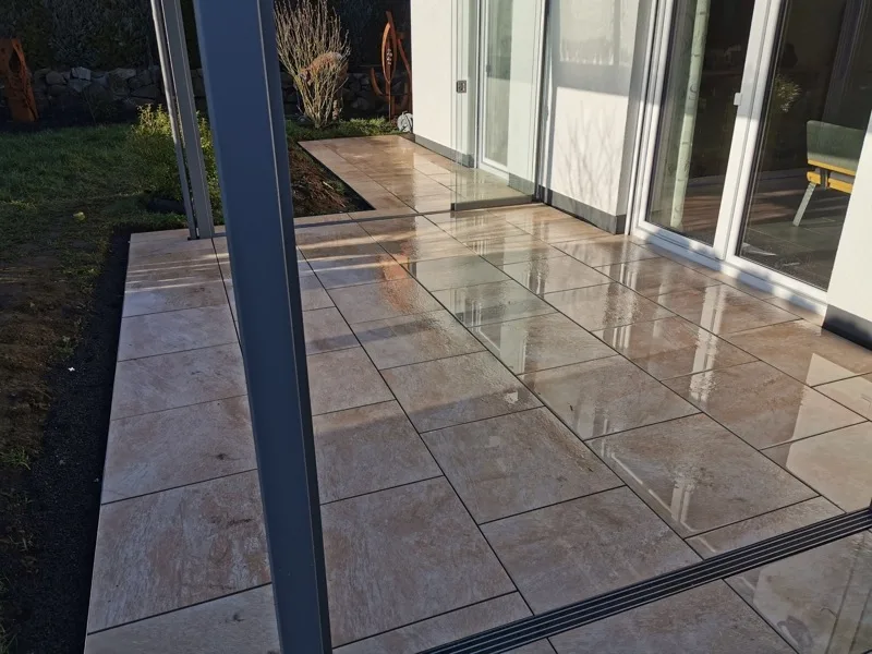 Terrassen – Ausführung durch Benitez Gartenbau